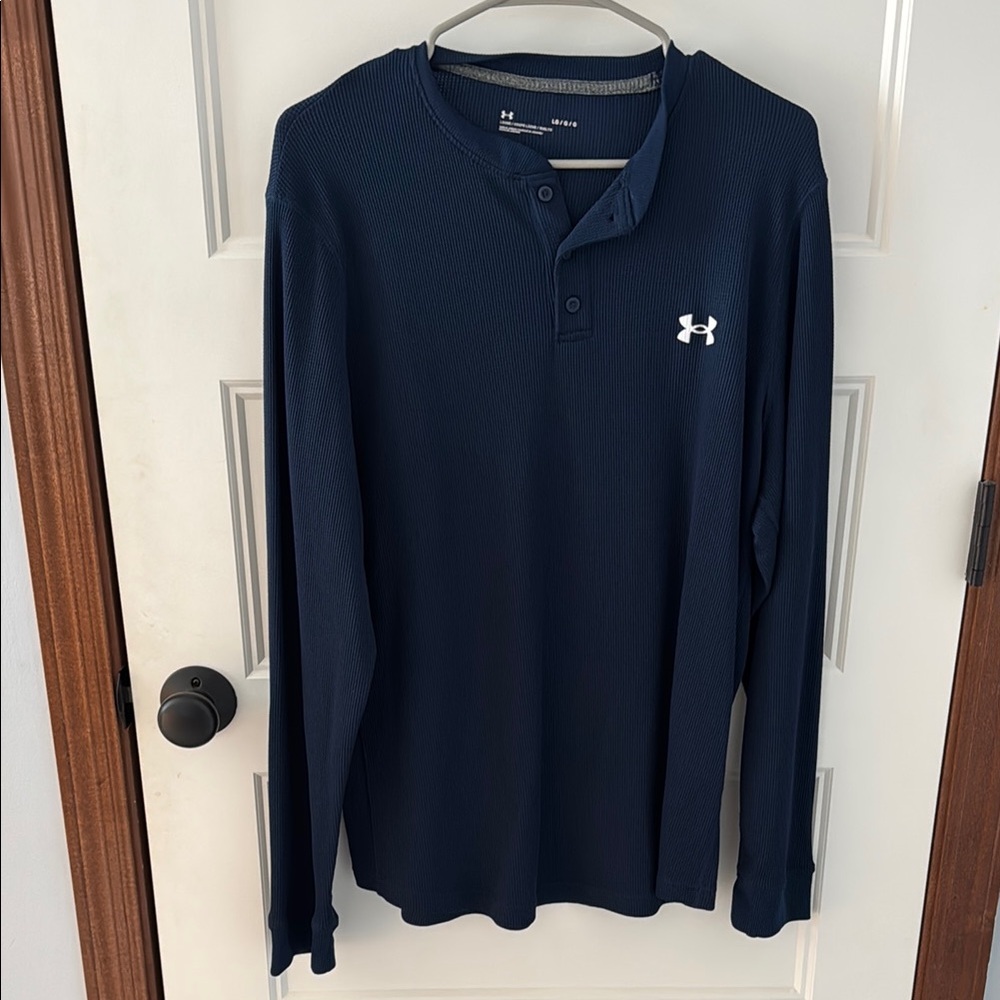 Under Armour Blue Long Sleeve Tee for Active Comfort
